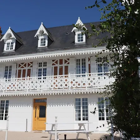 Maison d'hôtes White House,